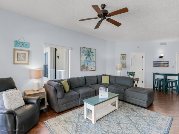 Gulf View Vacation Rentals Indian Shores 3-Bedroom Penthouse with Pool